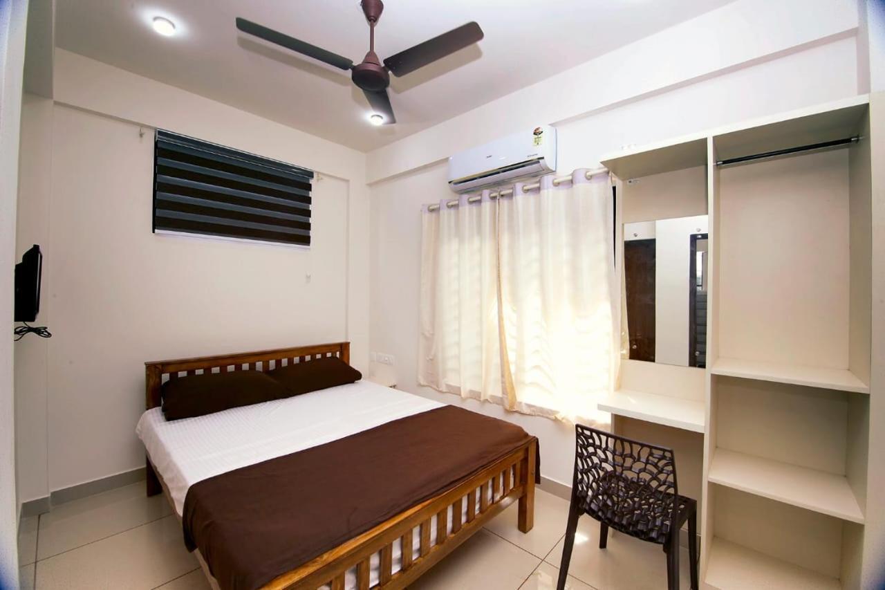 Uthram Residency Villa Kochi Exterior photo