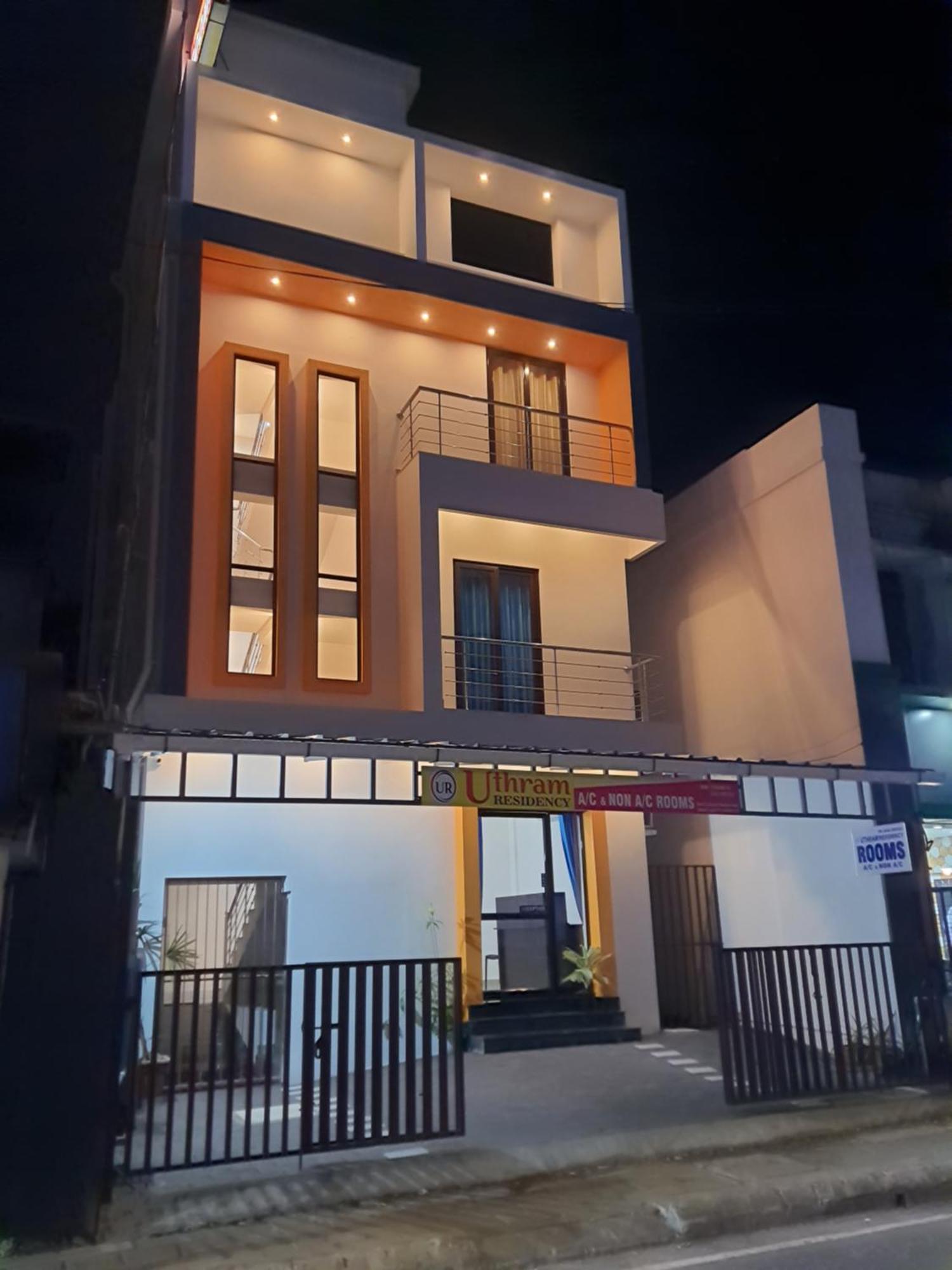 Uthram Residency Villa Kochi Exterior photo